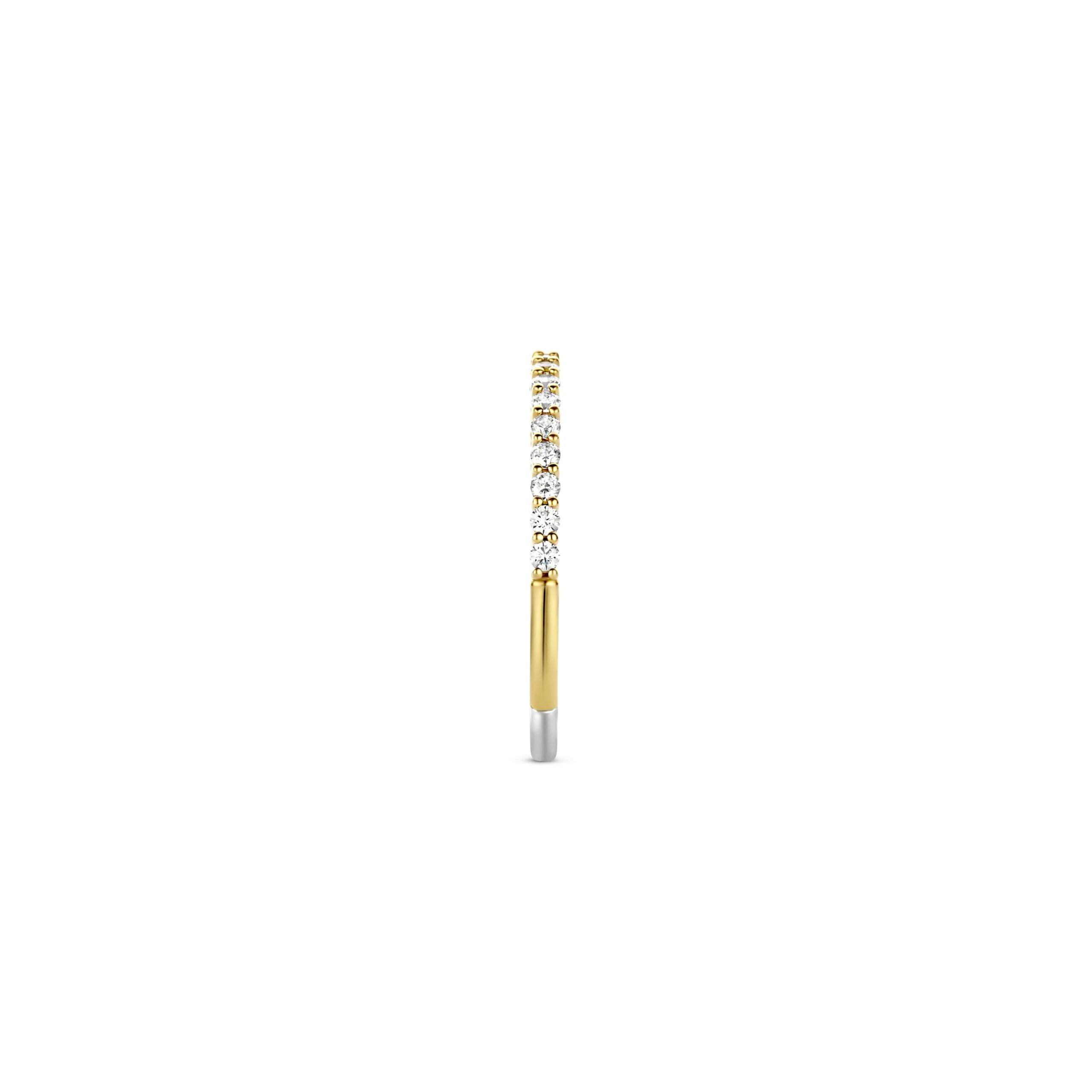 Anillo de plata bañada en oro amarillo con zirconia blanca