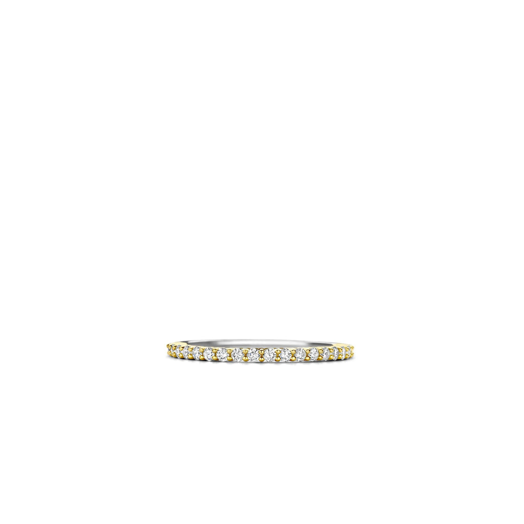 Anillo de plata bañada en oro amarillo con zirconia blanca