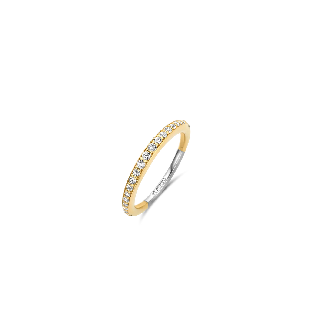 Anillo de plata bañada en oro amarillo con zirconia blanca
