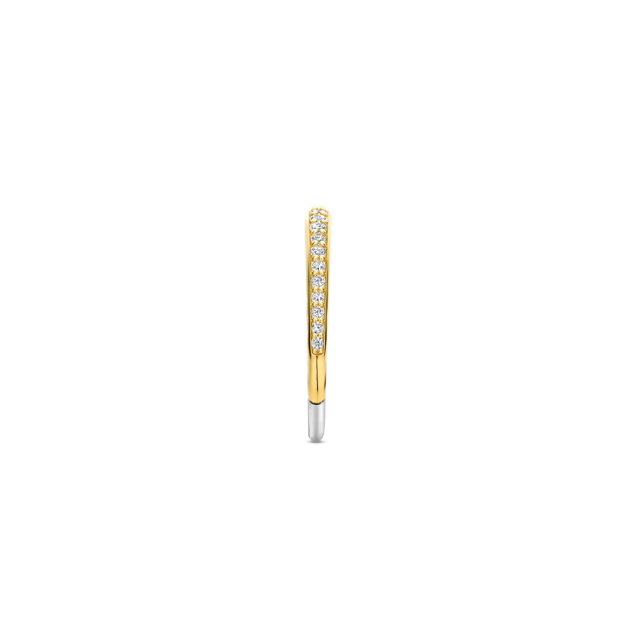 Anillo de plata bañada en oro amarillo con zirconia blanca