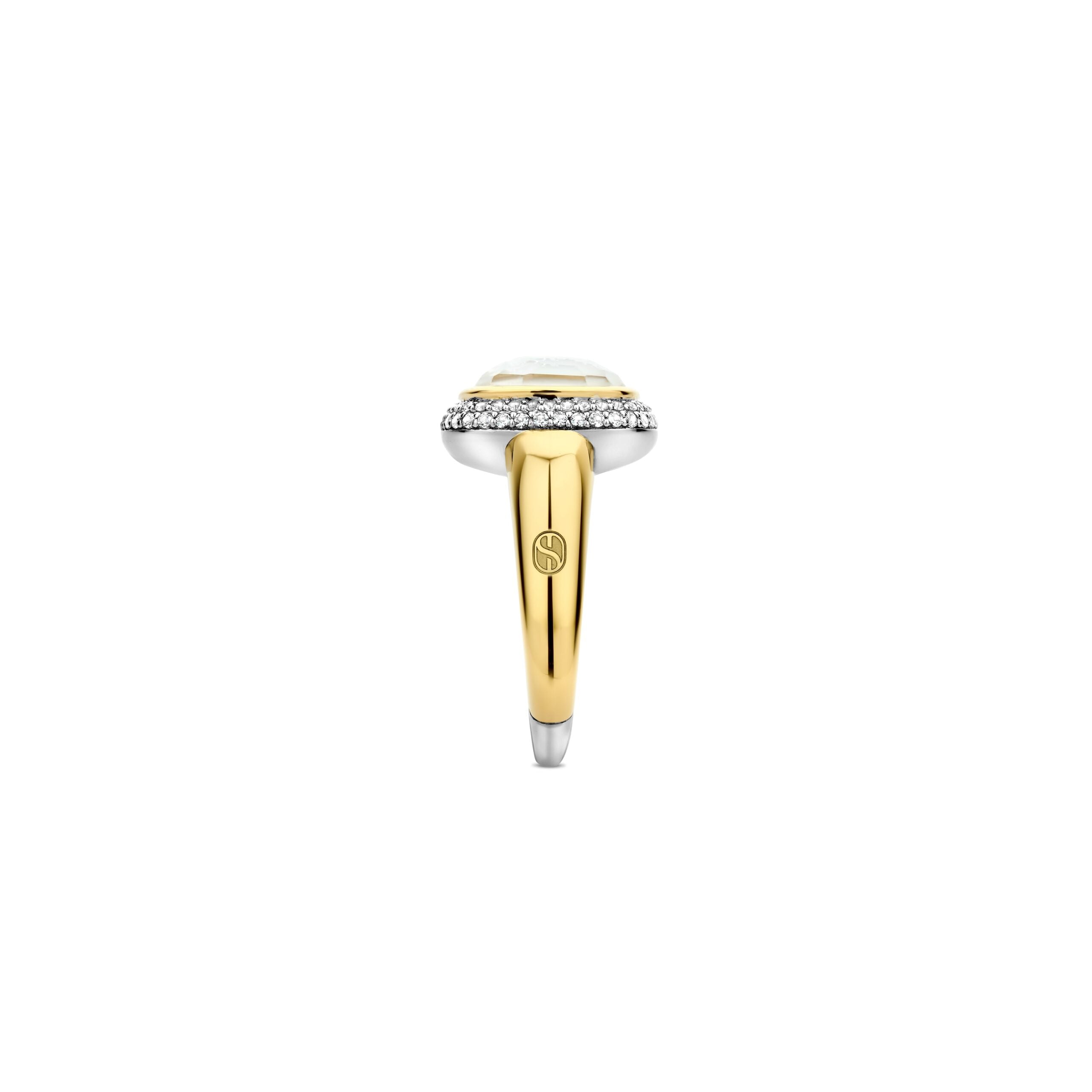 Anillo de plata dorada con nácar y zirconia