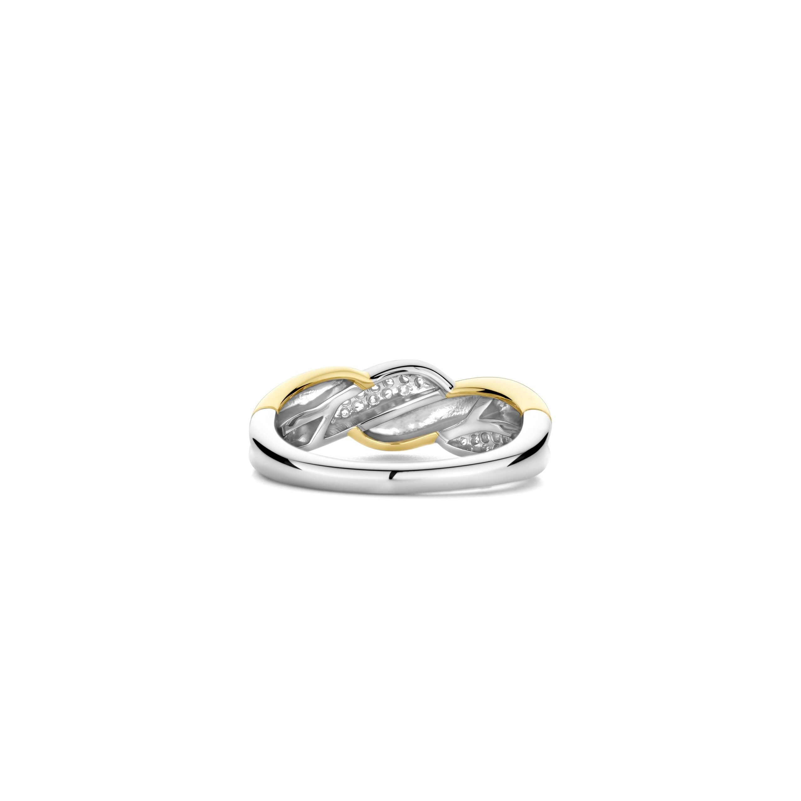 Anillo entrelazado de plata bañada en oro amarillo con zirconia blanca
