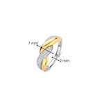 Anillo entrelazado de plata bañada en oro amarillo con zirconia blanca