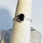 Anillo de 14K oro blanco safiro
