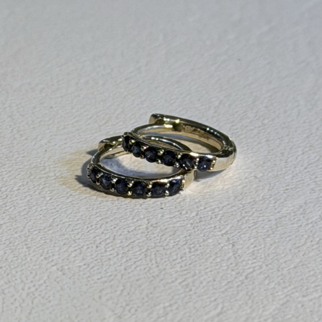 Aretes de aro de 14K oro amarillo safiro