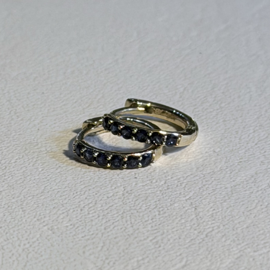 Aretes de aro de 14K oro amarillo safiro