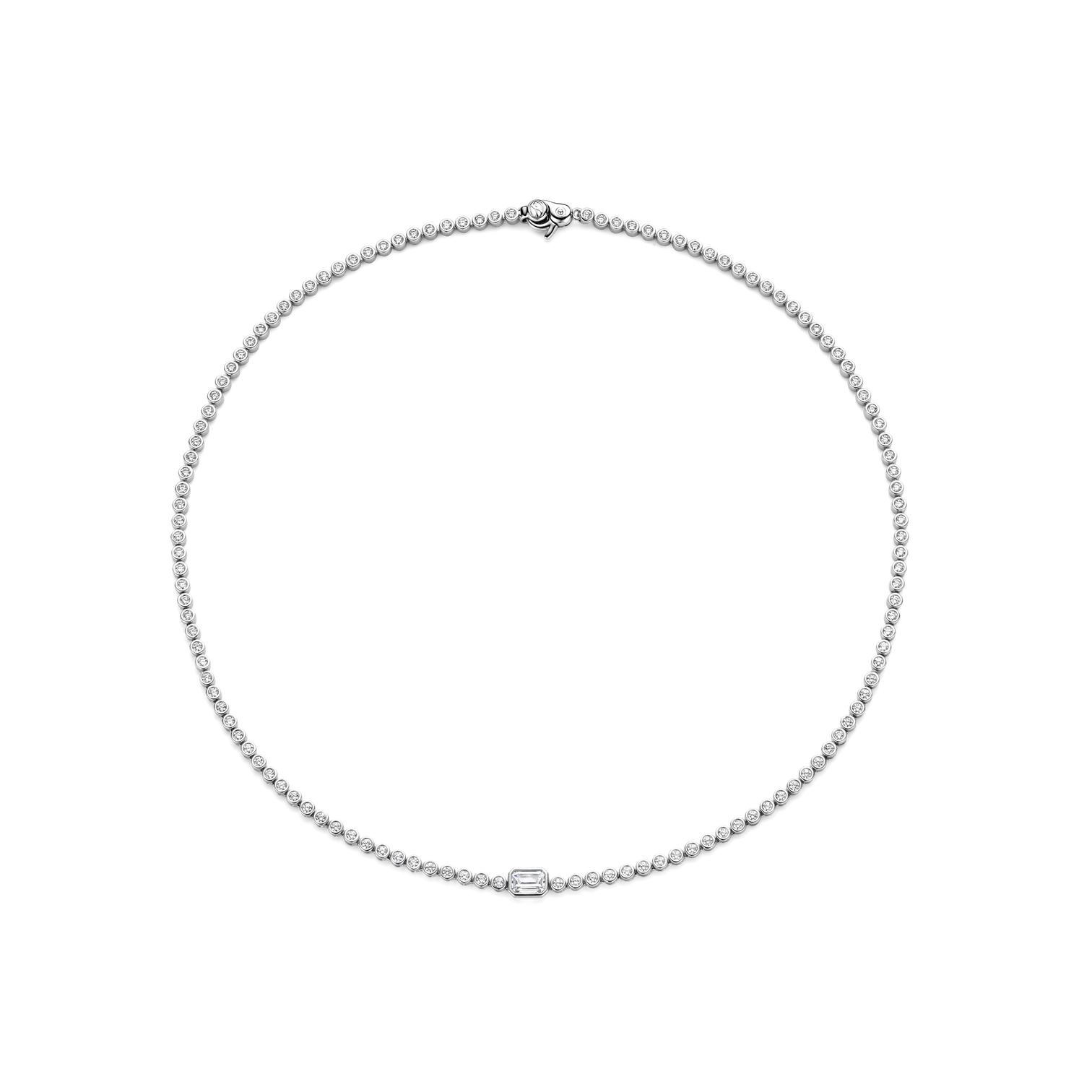 Collar de plata bañada en platino con zirconia blanca