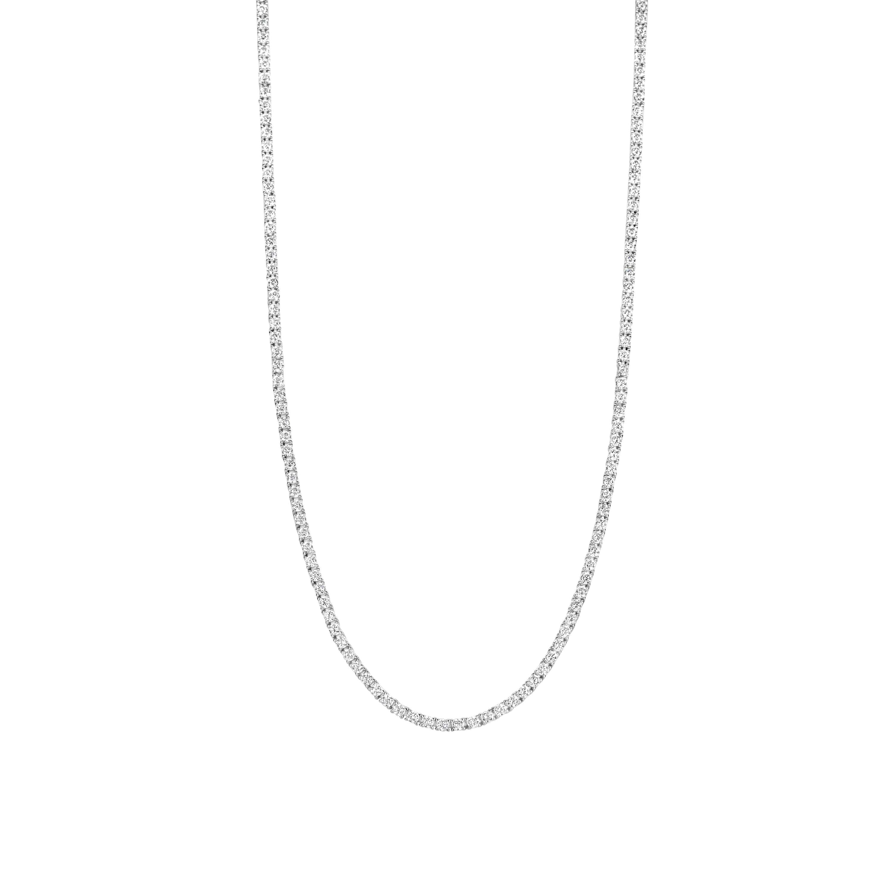 Collar de plata bañada en rodio con zirconia blanca