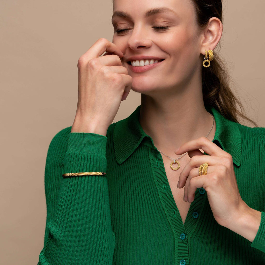 Collar de plata bañada en oro amarillo con zirconia blanca