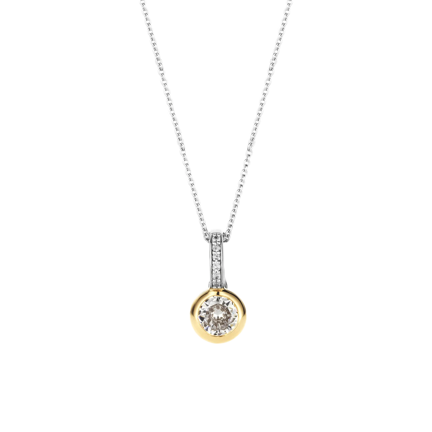 Dije de plata bañada en oro amarillo con zirconia blanca