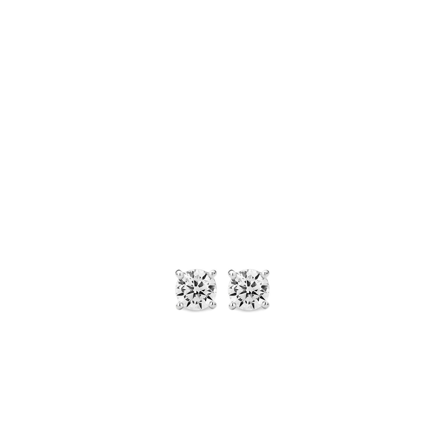 Aretes clásicos de plata bañados en rodio con zirconia blanca