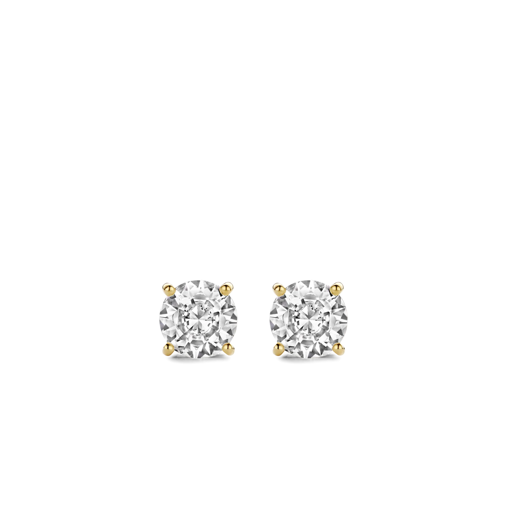 Aretes clásicos de plata dorada con zirconia blanca