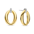 Aretes ovalados clásicos de plata bañada en oro amarillo con zirconia blanca