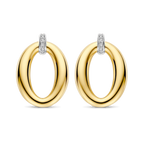Aretes ovalados clásicos de plata bañada en oro amarillo con zirconia blanca