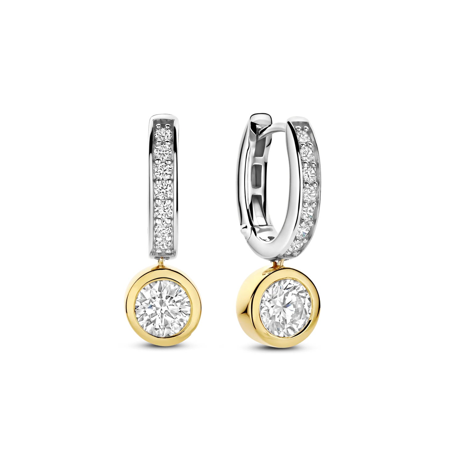 Aretes de aro clásicos redondos de plata bañada en oro amarillo con zirconia blanca