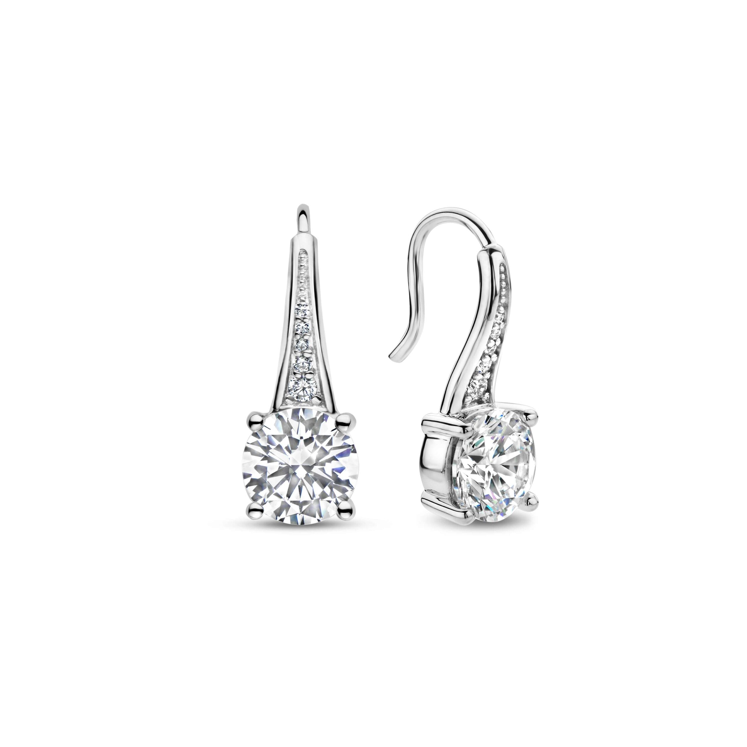 Aretes de plata con acabado platinado y zirconia blanca