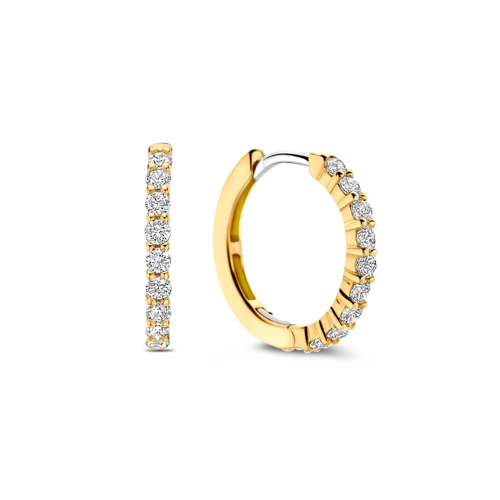 Aretes de aro de plata dorada con zirconia blanca