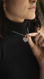 Gargantilla de 18k oro blanco corazón