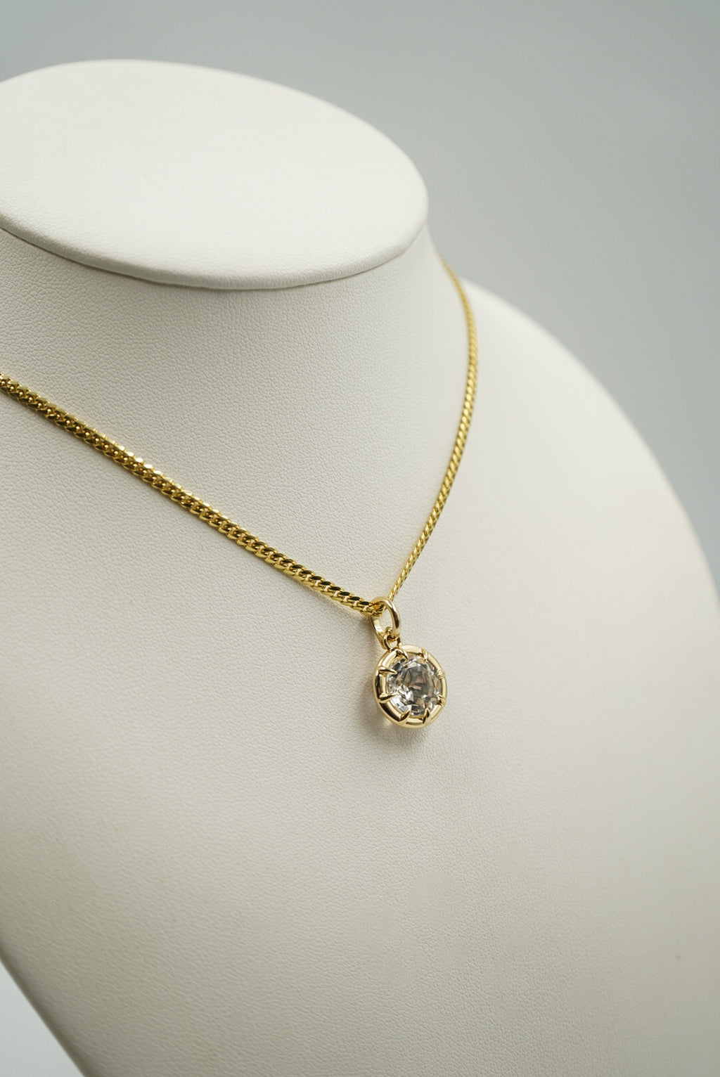 Dije White Topaz de 14K oro amarillo