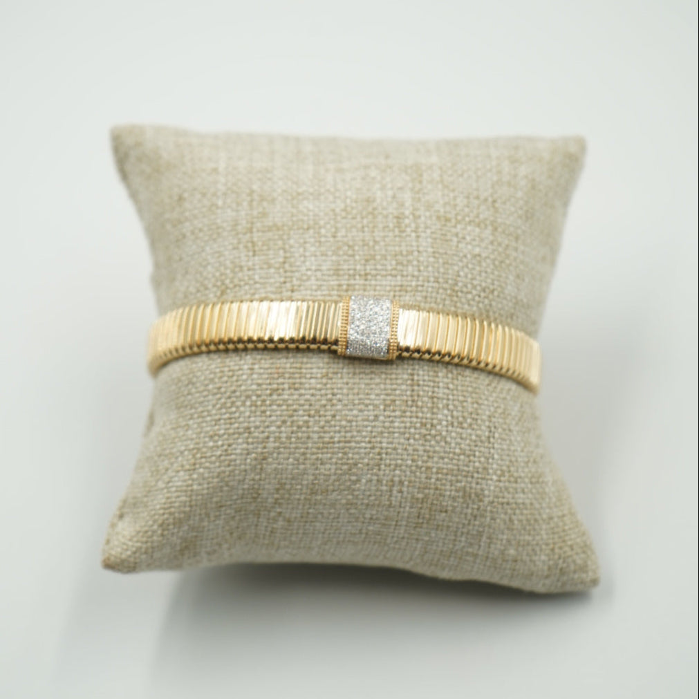 Brazalete de 14K oro amarillo omega
